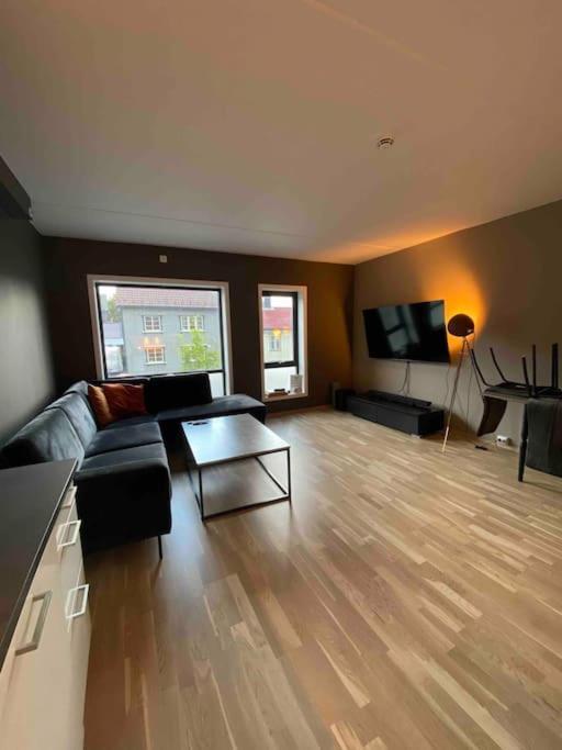 New Central Apartment In ทรอมโซ ภายนอก รูปภาพ